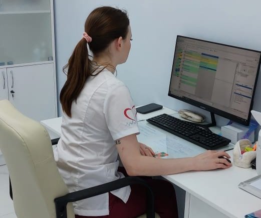 Фото с места работы медицинской клинике Асет